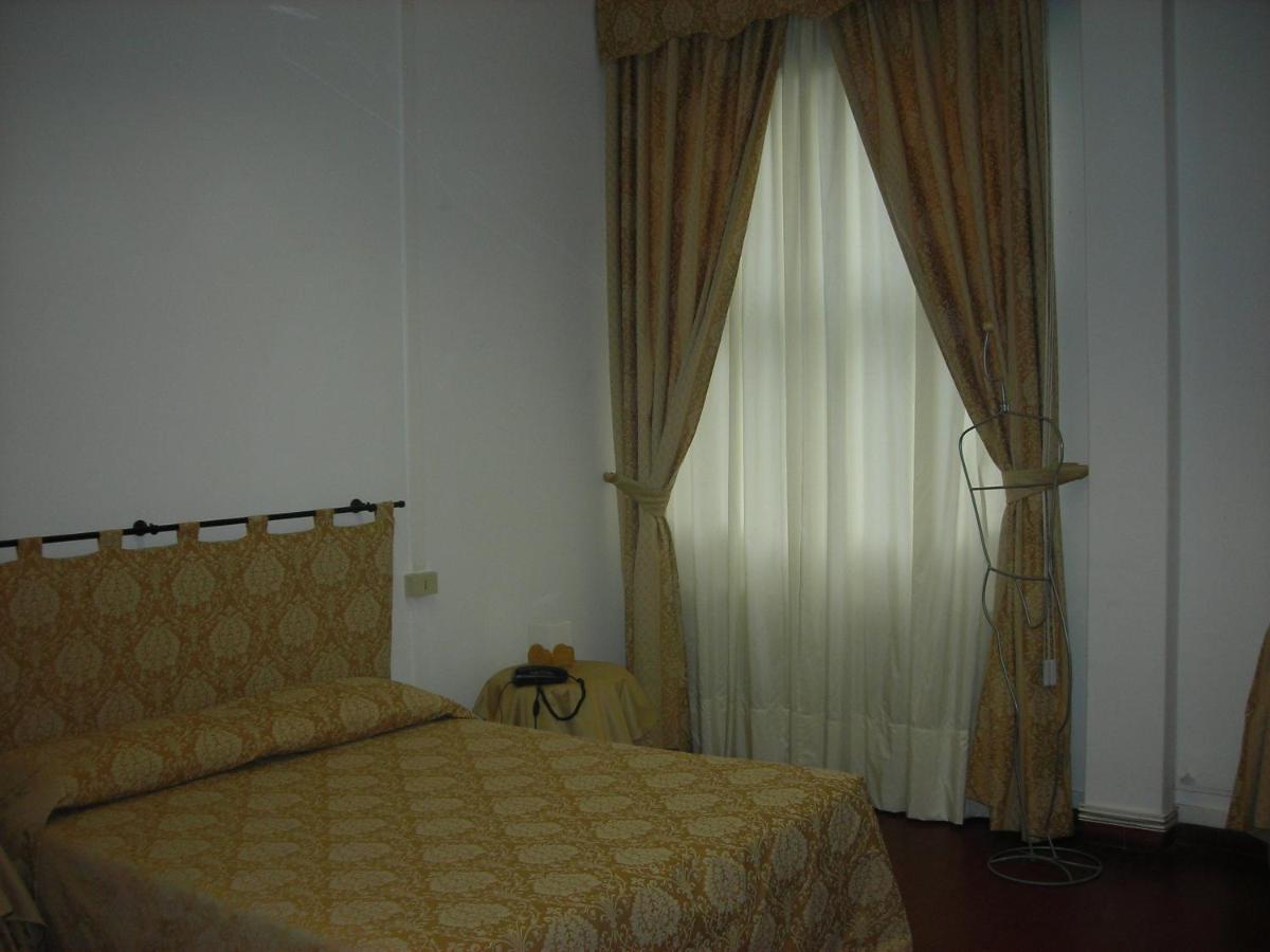 ונציה Hotel Agli Artisti חדר תמונה